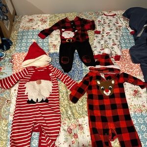 Lot of 4 18 mon Christmas outfits, Rudolf, Knome, Santa, Toy Story